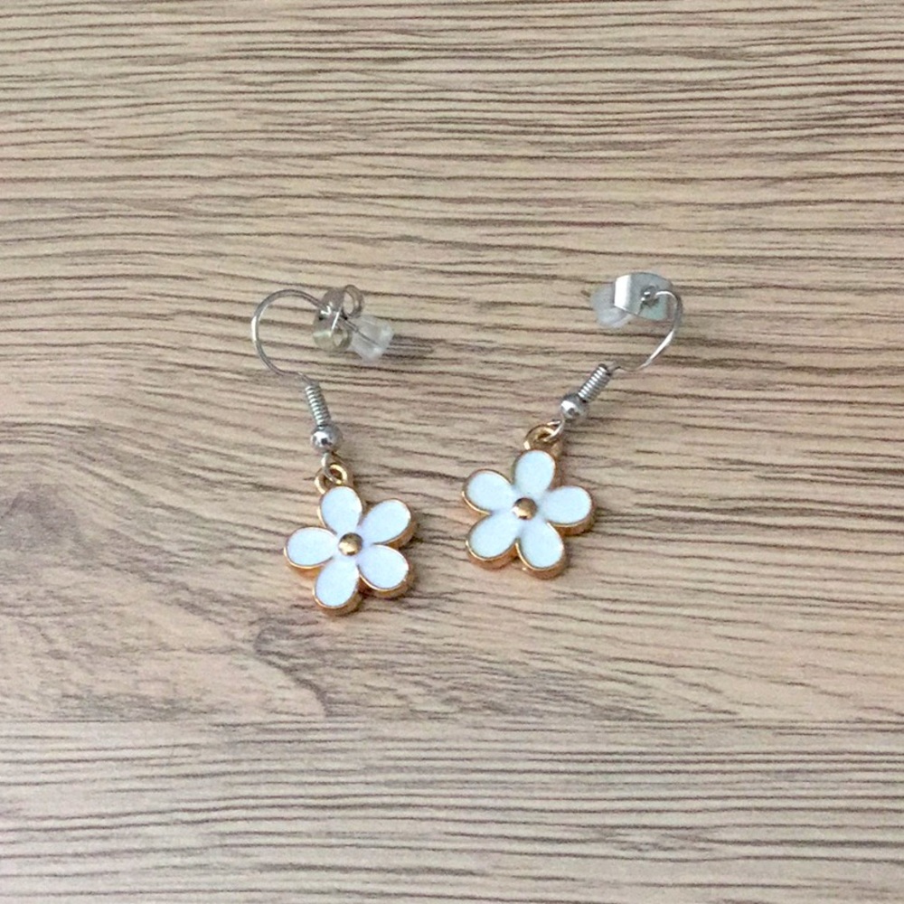 Flower earrings